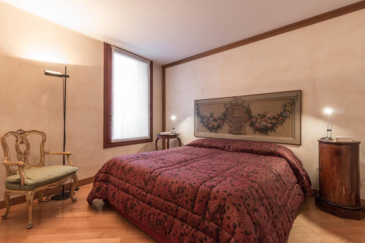 La Fenice Double Canal View Венеція Екстер'єр фото