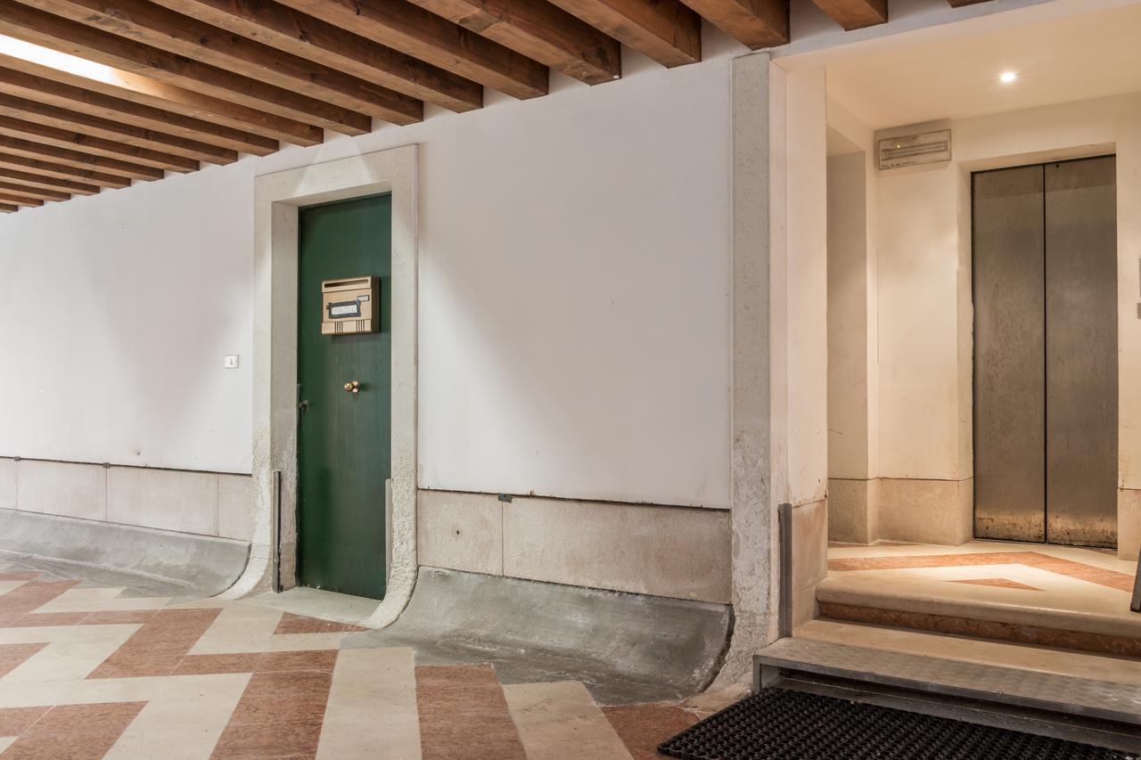 La Fenice Double Canal View Венеція Екстер'єр фото