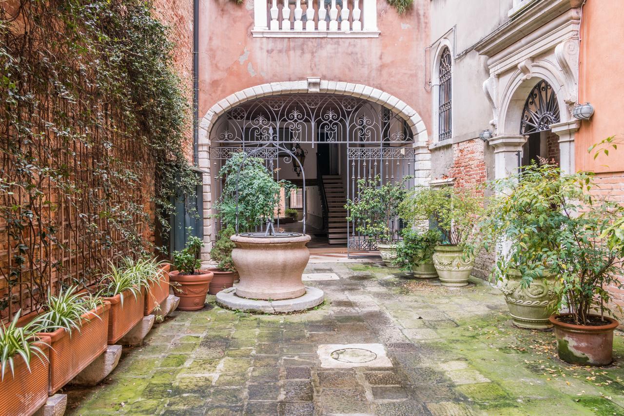 La Fenice Double Canal View Венеція Екстер'єр фото
