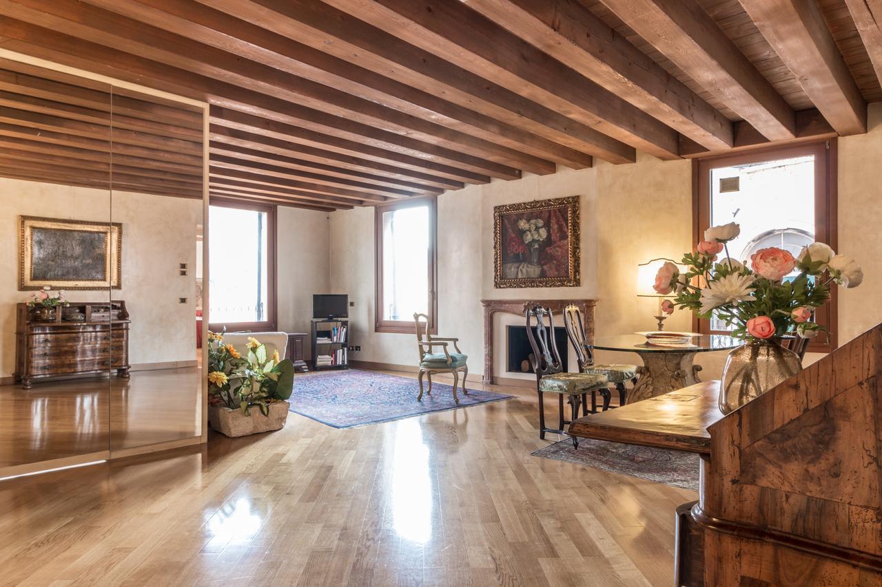 La Fenice Double Canal View Венеція Екстер'єр фото